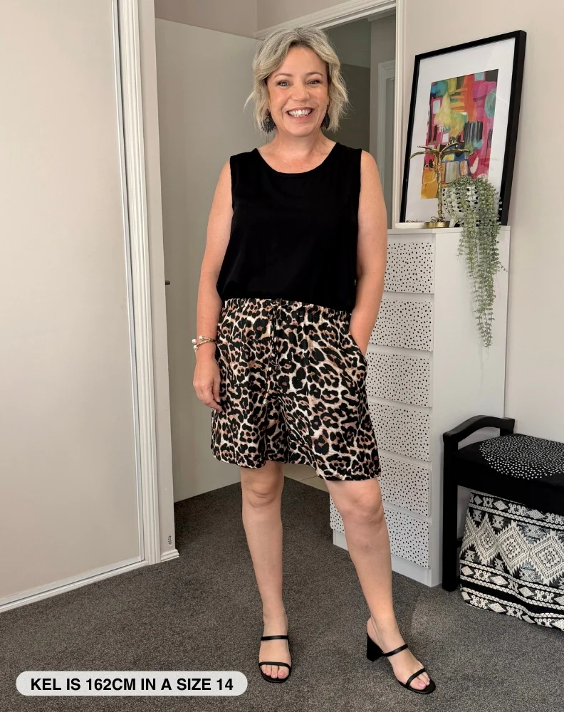 Izzy Shorts - Leopard - Image 5