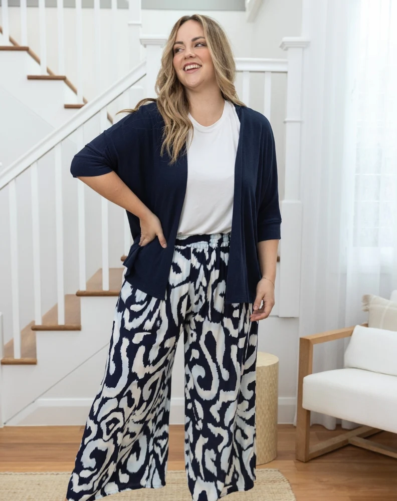 Slouch Shrug - Navy - Image 4