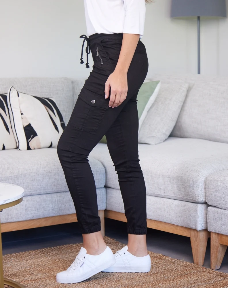 Black Cargo Jogger (Not PU) - Image 3